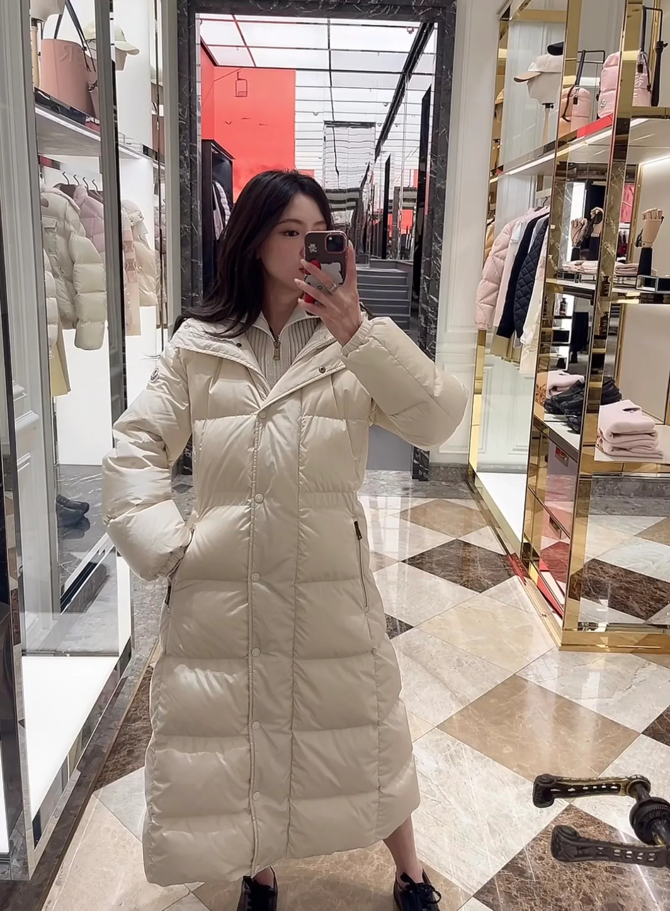 Women's Jackets And Down Jackets MONCLER 18111771