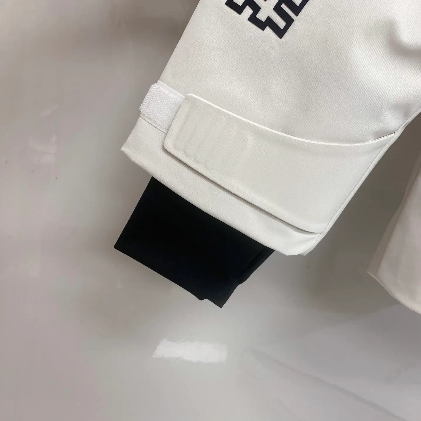 Men's Jackets And Down Jackets MONCLER 18029200