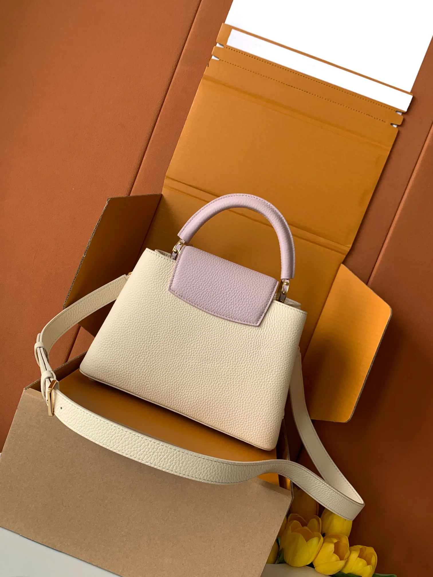 Women's Classic Handbags LOUIS VUITTON 18521002
