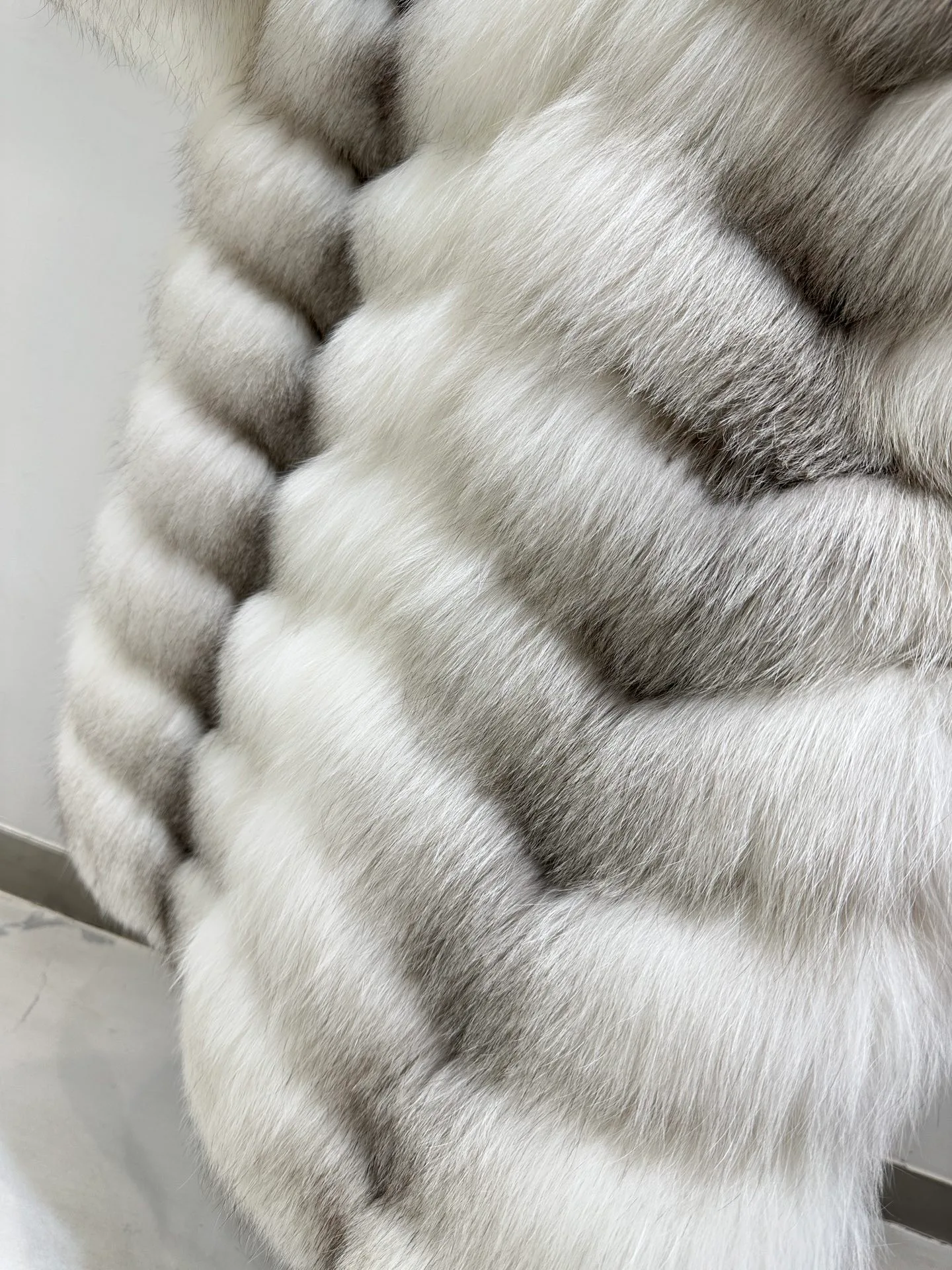 Women's Fur Coats SAINT LAURENT 18396078