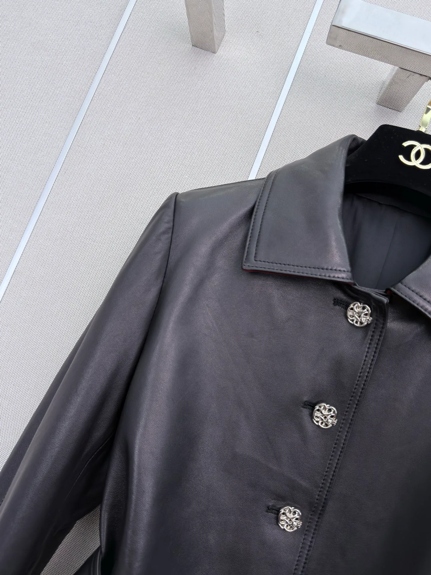 Women's Leather Jackets And Sheepskin Coats CHANEL 18113305