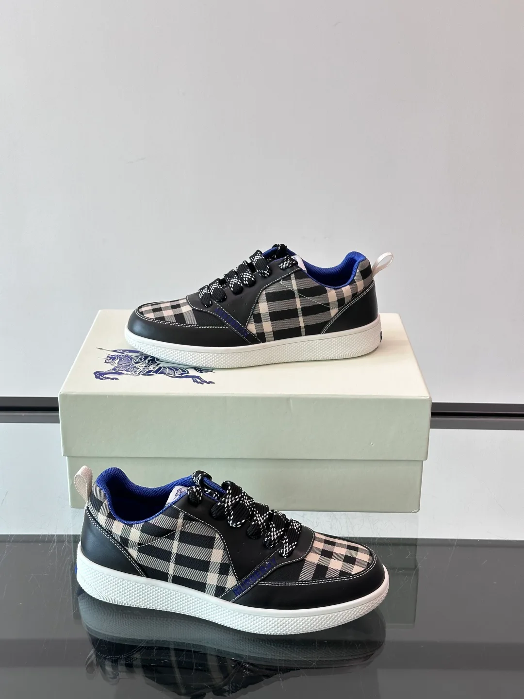Men's Sneakers BURBERRY 18449432