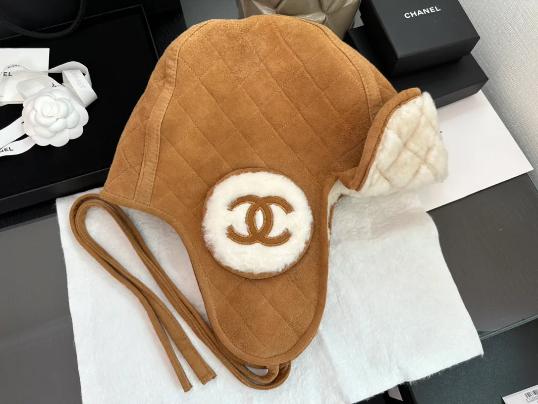 Hats CHANEL 18347658