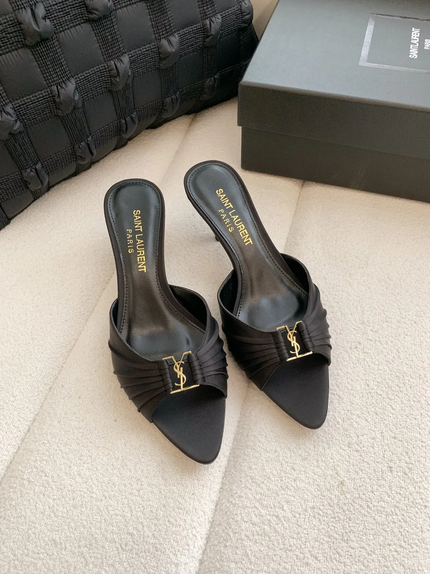 Women's Mules And Clogs SAINT LAURENT 17371741