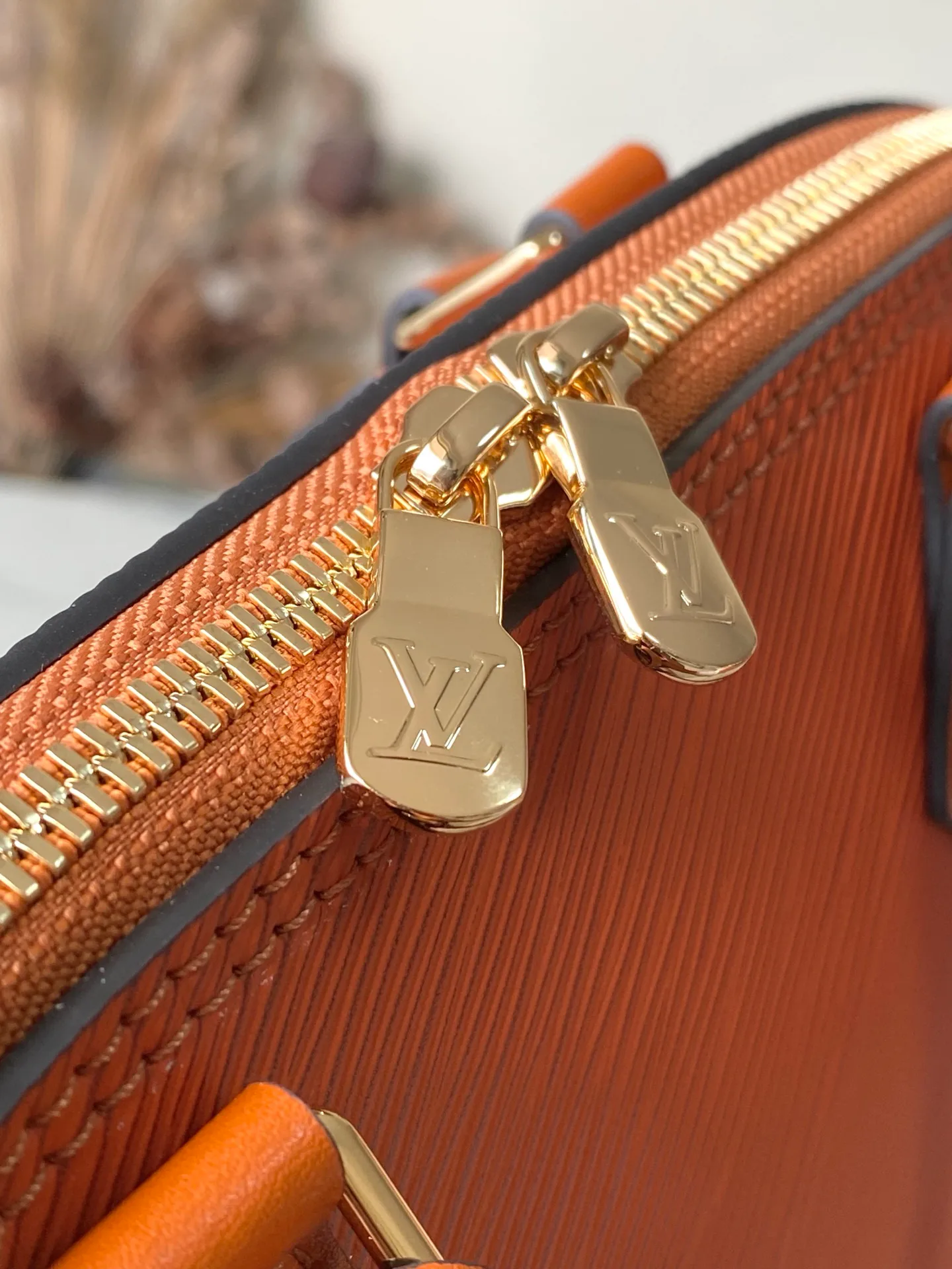 Women's Classic Handbags LOUIS VUITTON 18491322