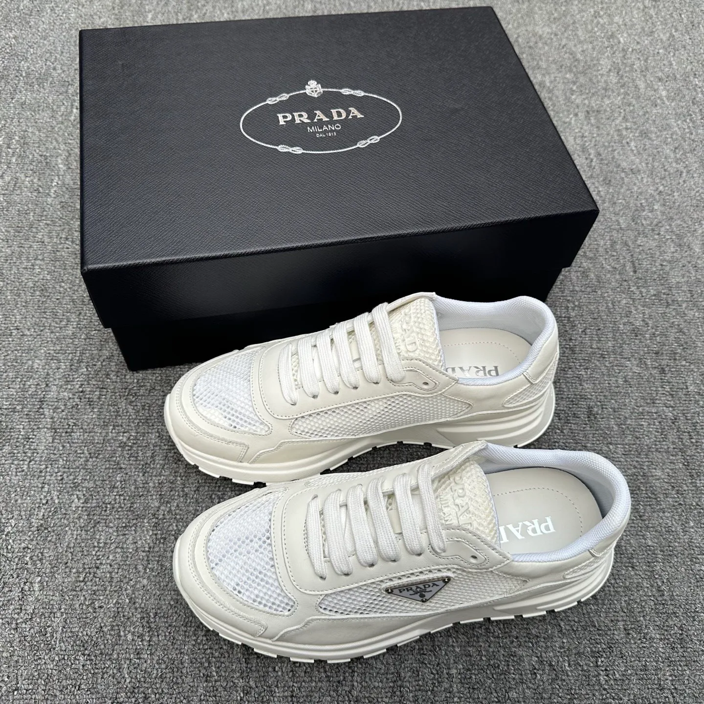 Men's Sneakers PRADA 17879986