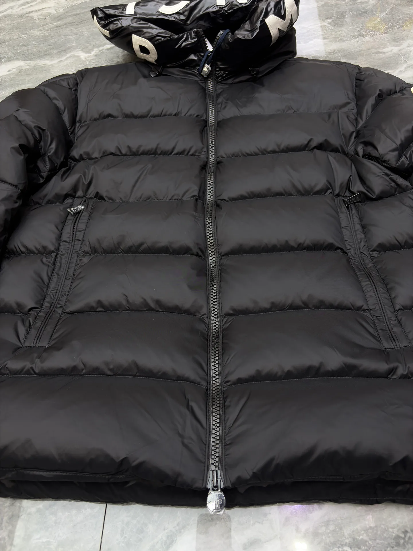 Women's Jackets And Down Jackets MONCLER 17568681
