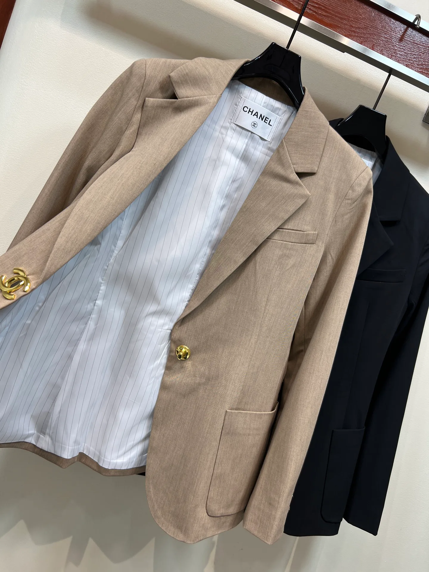 Women's Blazers CHANEL 18127548