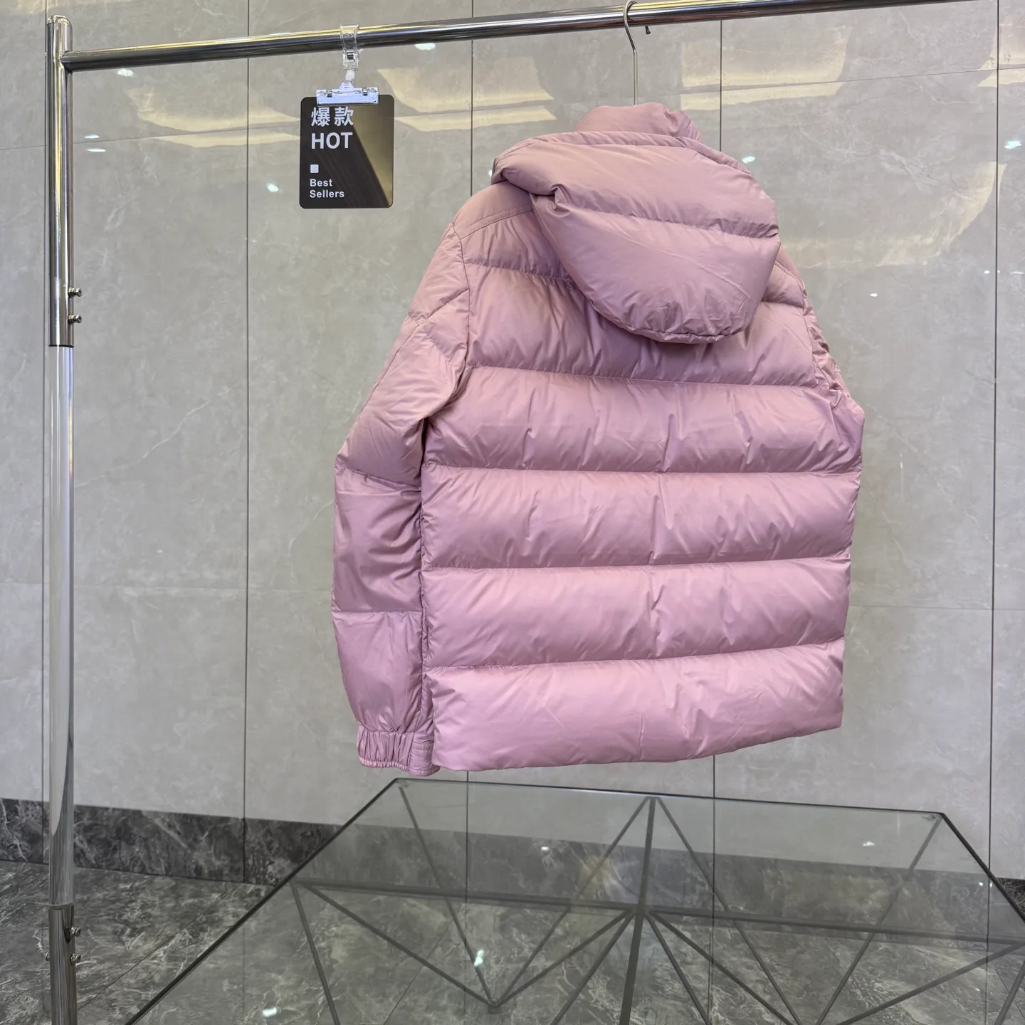 Women's Jackets And Down Jackets MONCLER 17949518