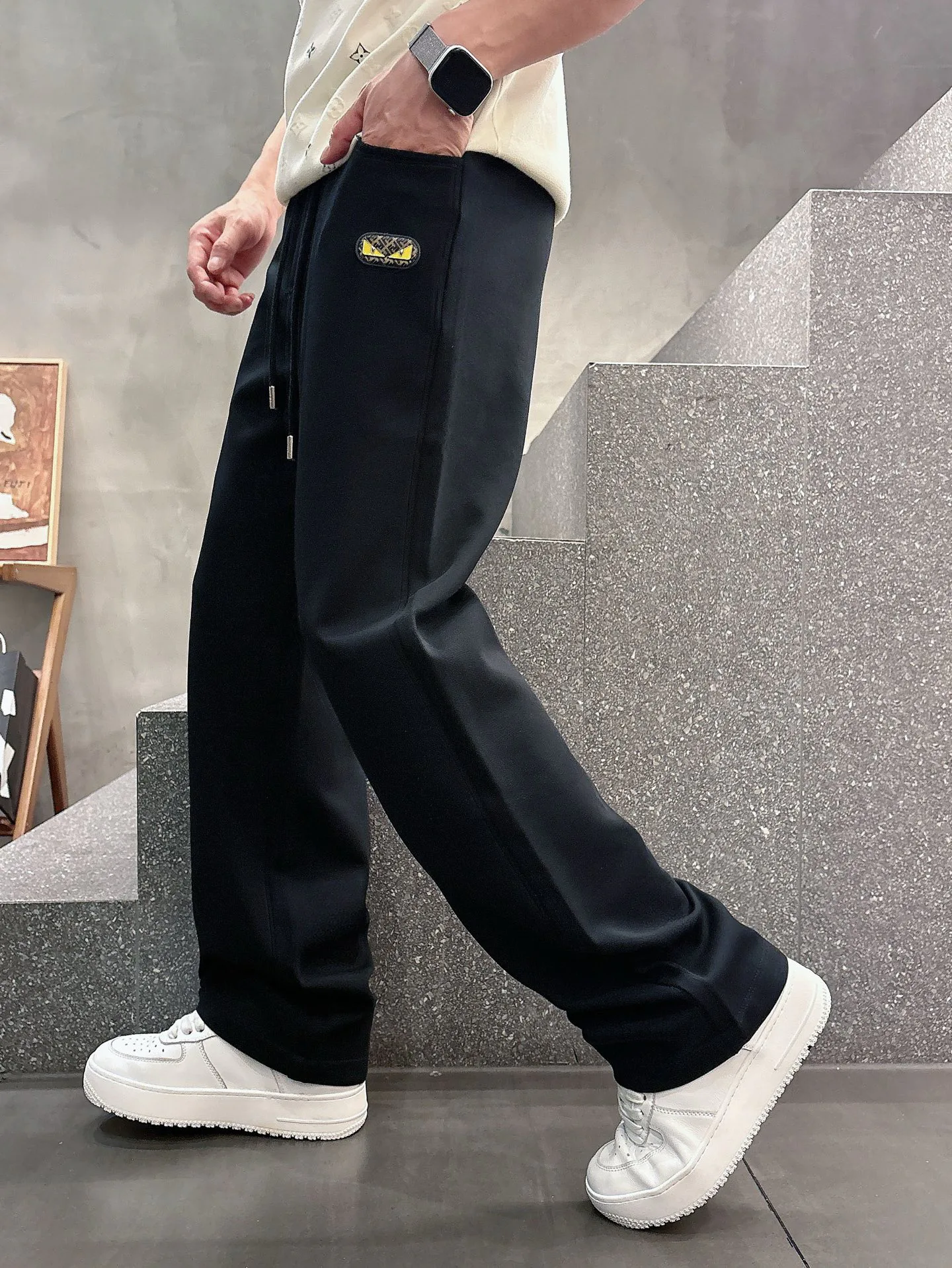 Men's Trousers FENDI 18399237