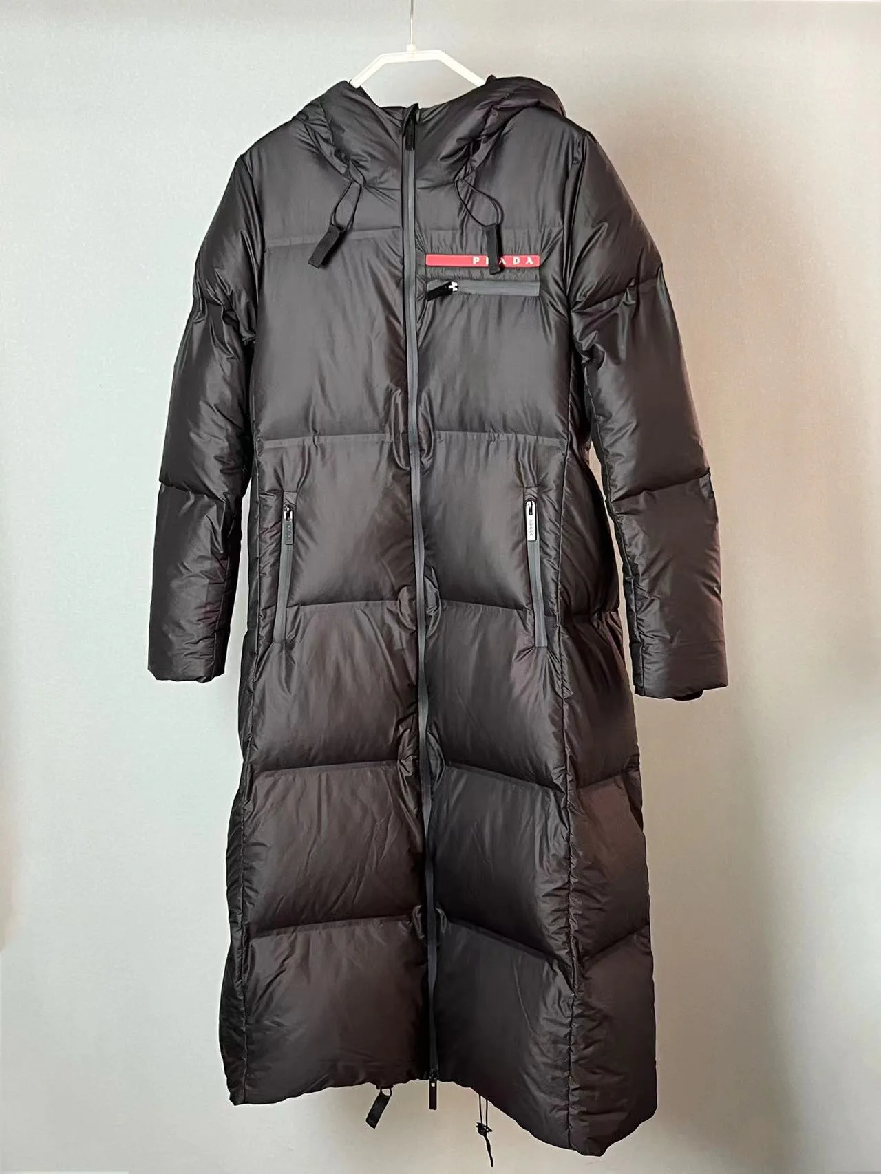 Куртки И Пуховики Женские Prada 18597077