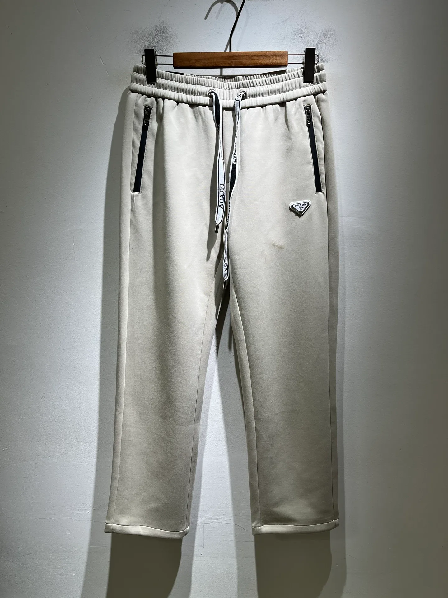 Men's Trousers PRADA 18343132