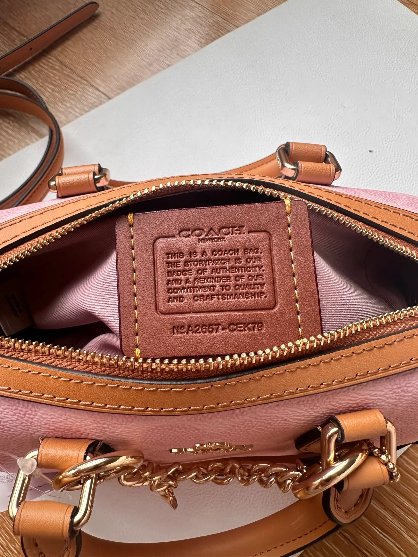 Women's Classic Handbags COACH 17961043
