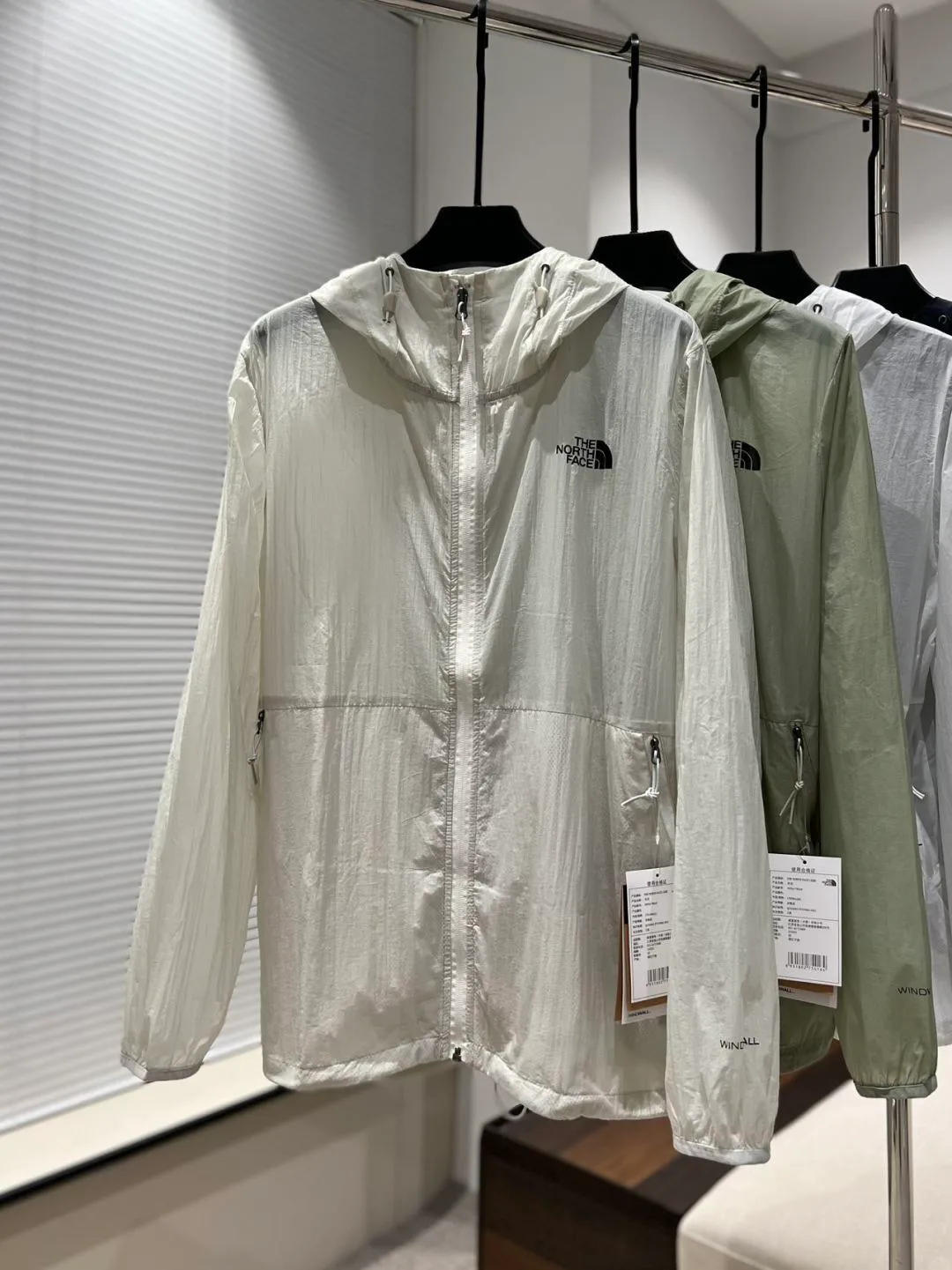 Women's Jackets And Down Jackets THE NORTH FACE 17235476