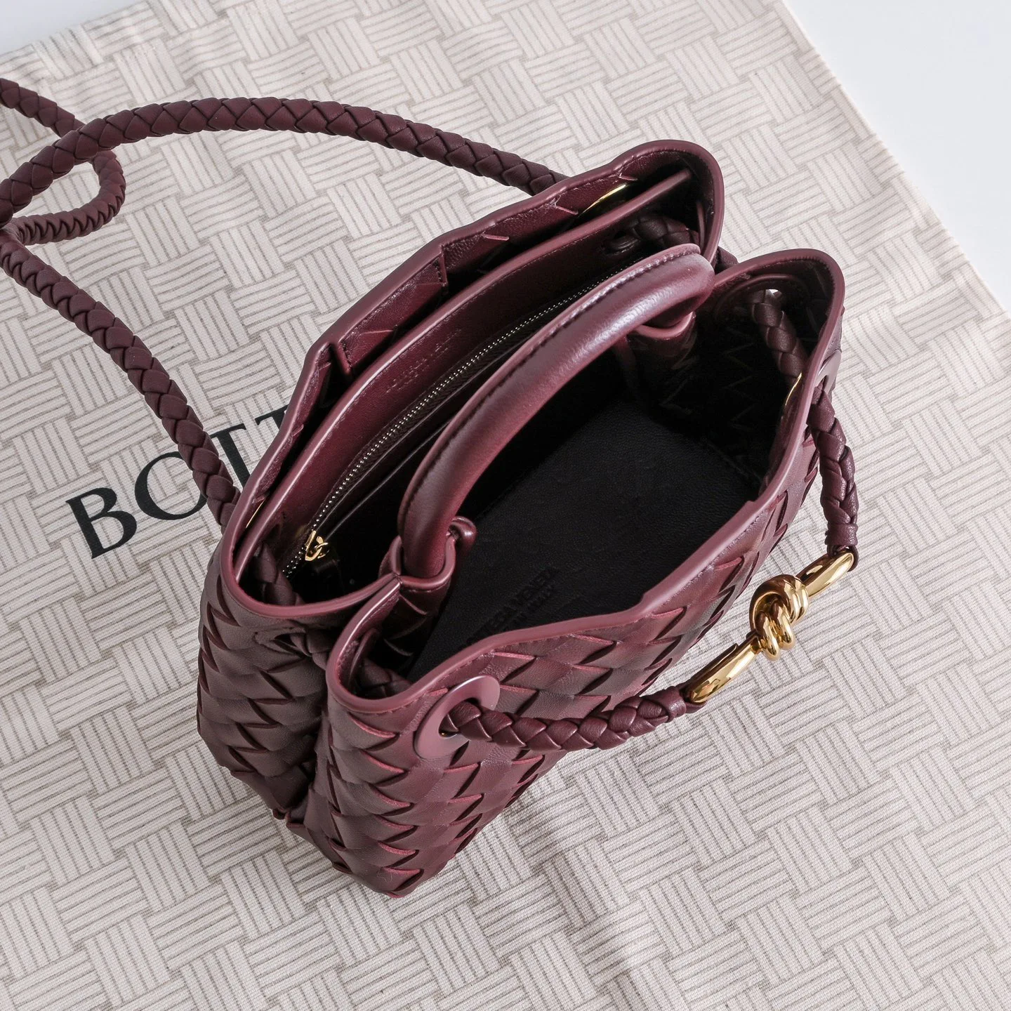 Women's Classic Handbags BOTTEGA VENETA 19527486