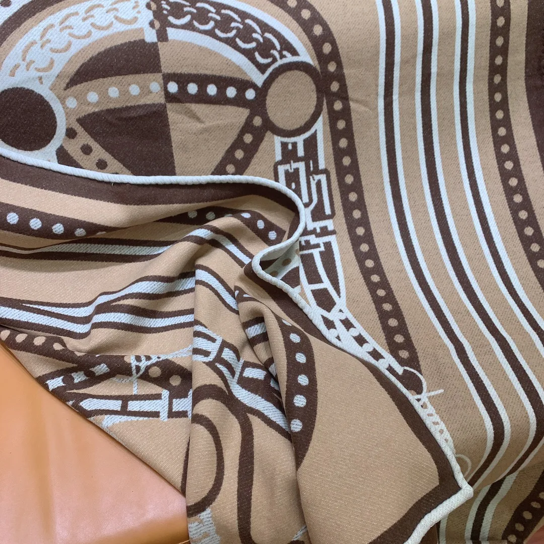 Textiles HERMES 17992385