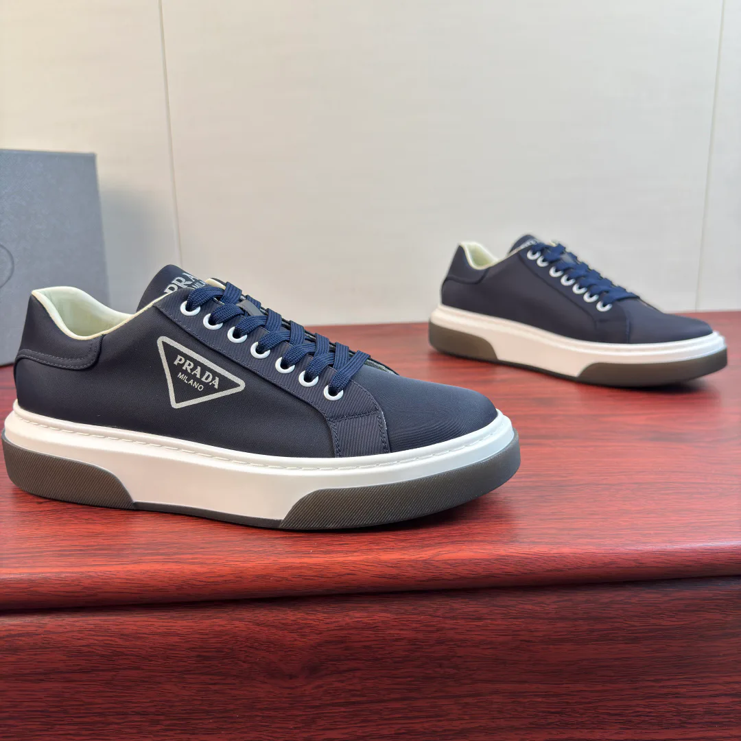 Men's Sneakers PRADA 16935016