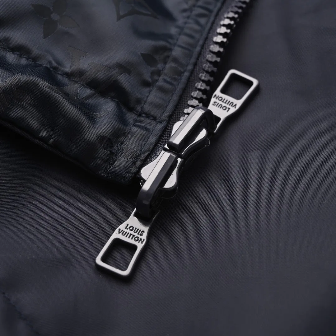 Men's Jackets And Down Jackets LOUIS VUITTON 18179006