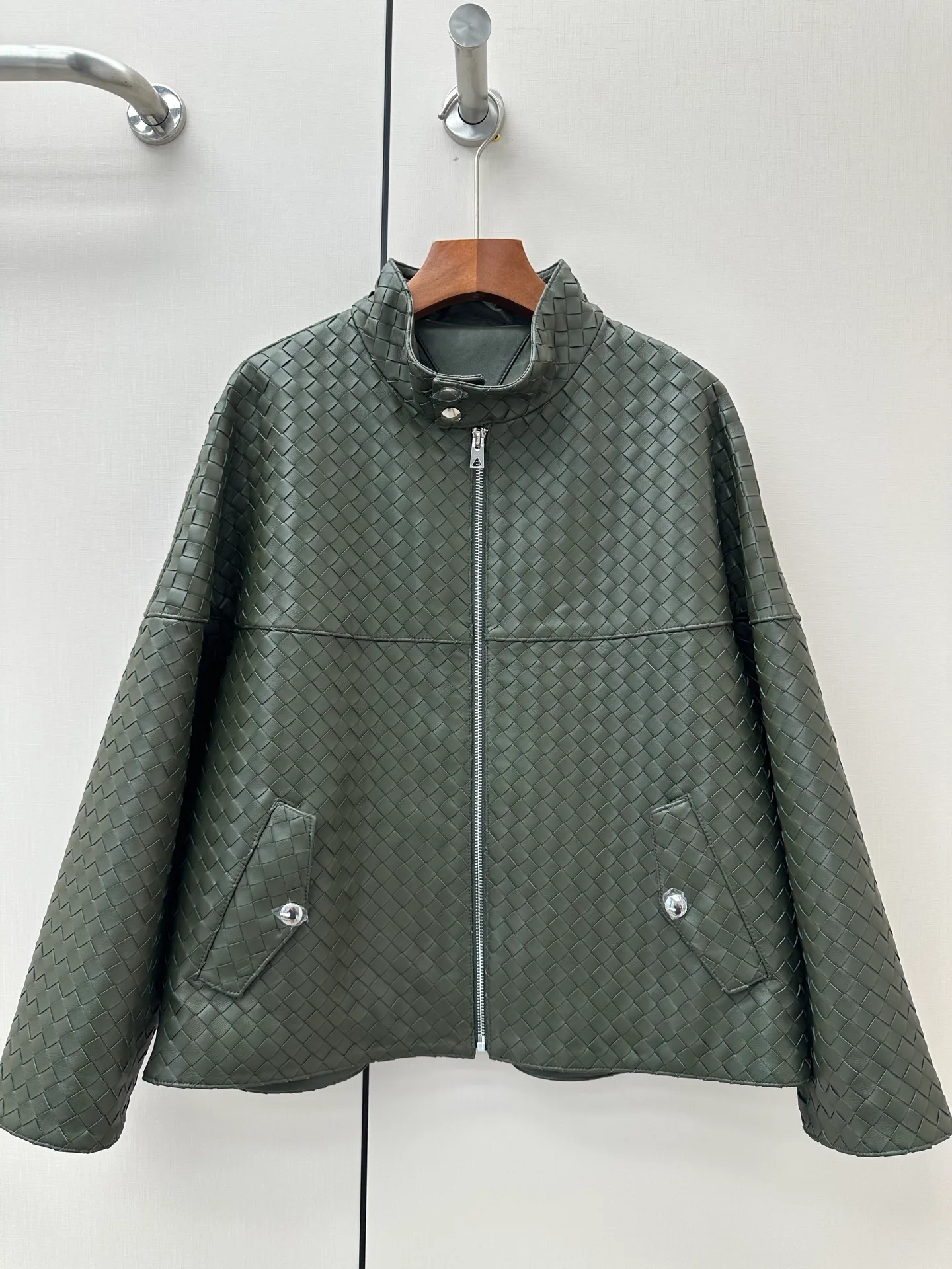 Women's Leather Jackets And Sheepskin Coats BOTTEGA VENETA 18061230