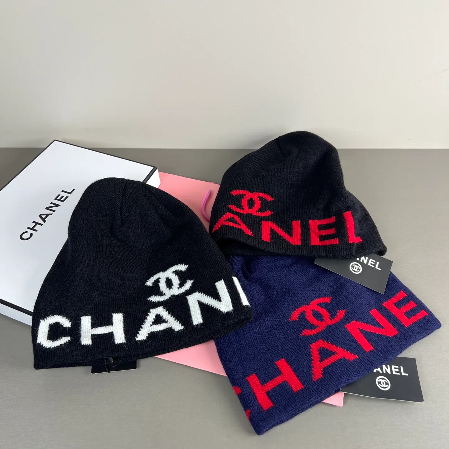 Hats CHANEL 18093225