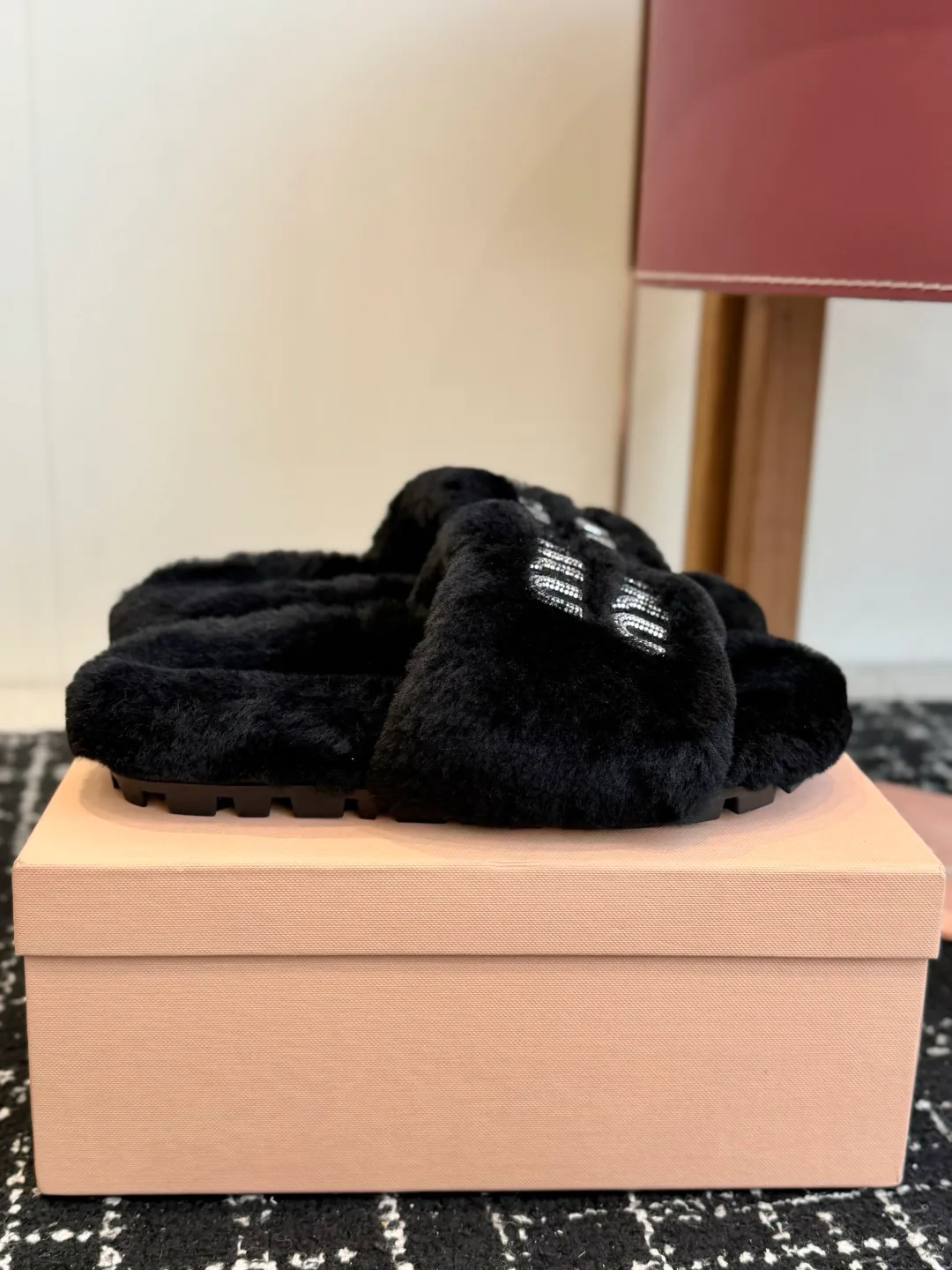 Women's Slippers MIU MIU 18139573