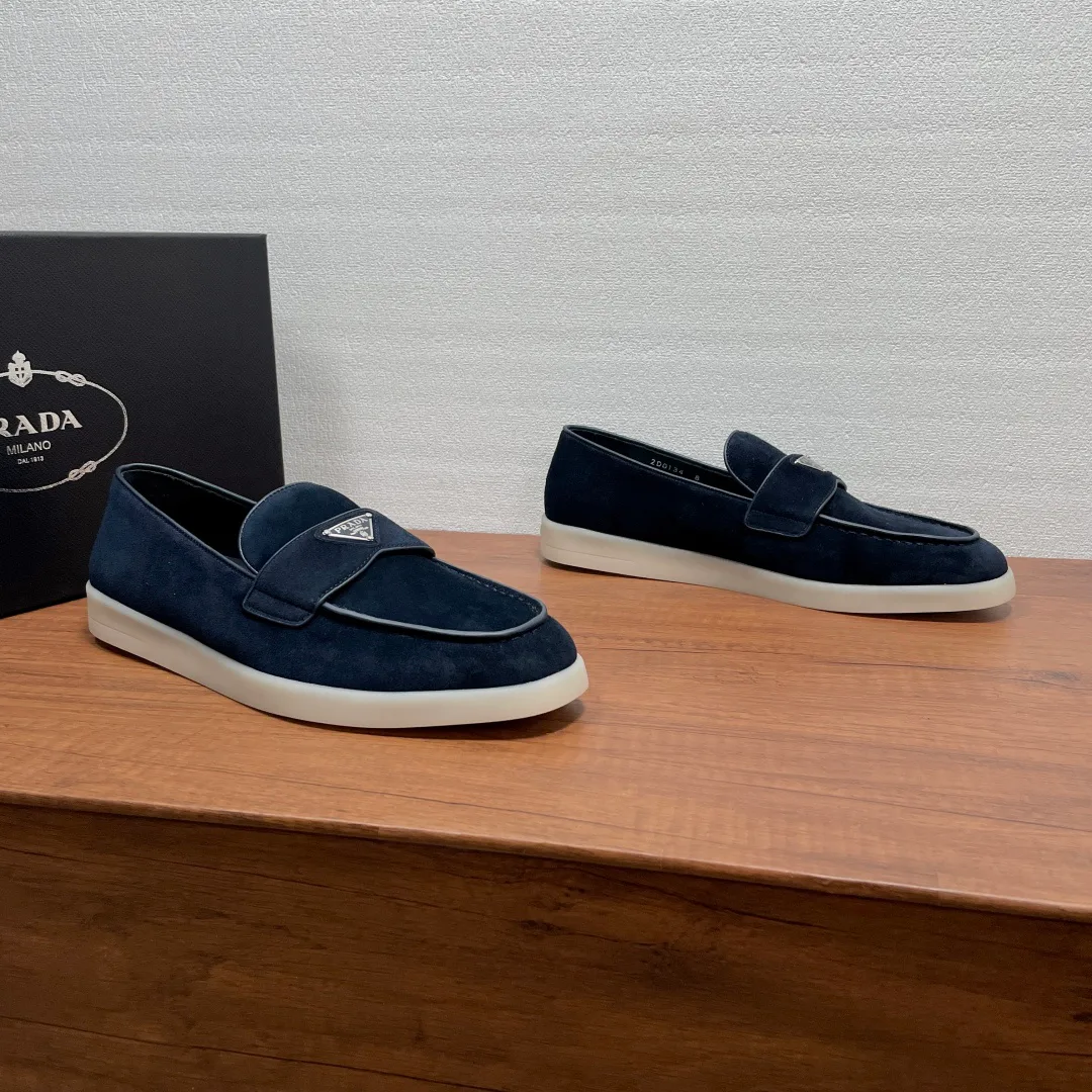 Men's Loafers And Dress Shoes PRADA 17971383