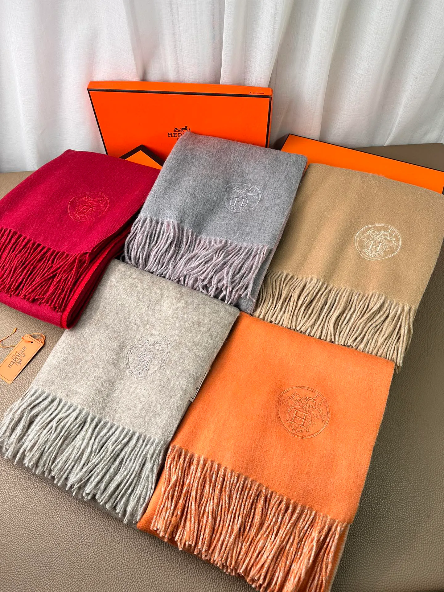 Scarves HERMES 18105097