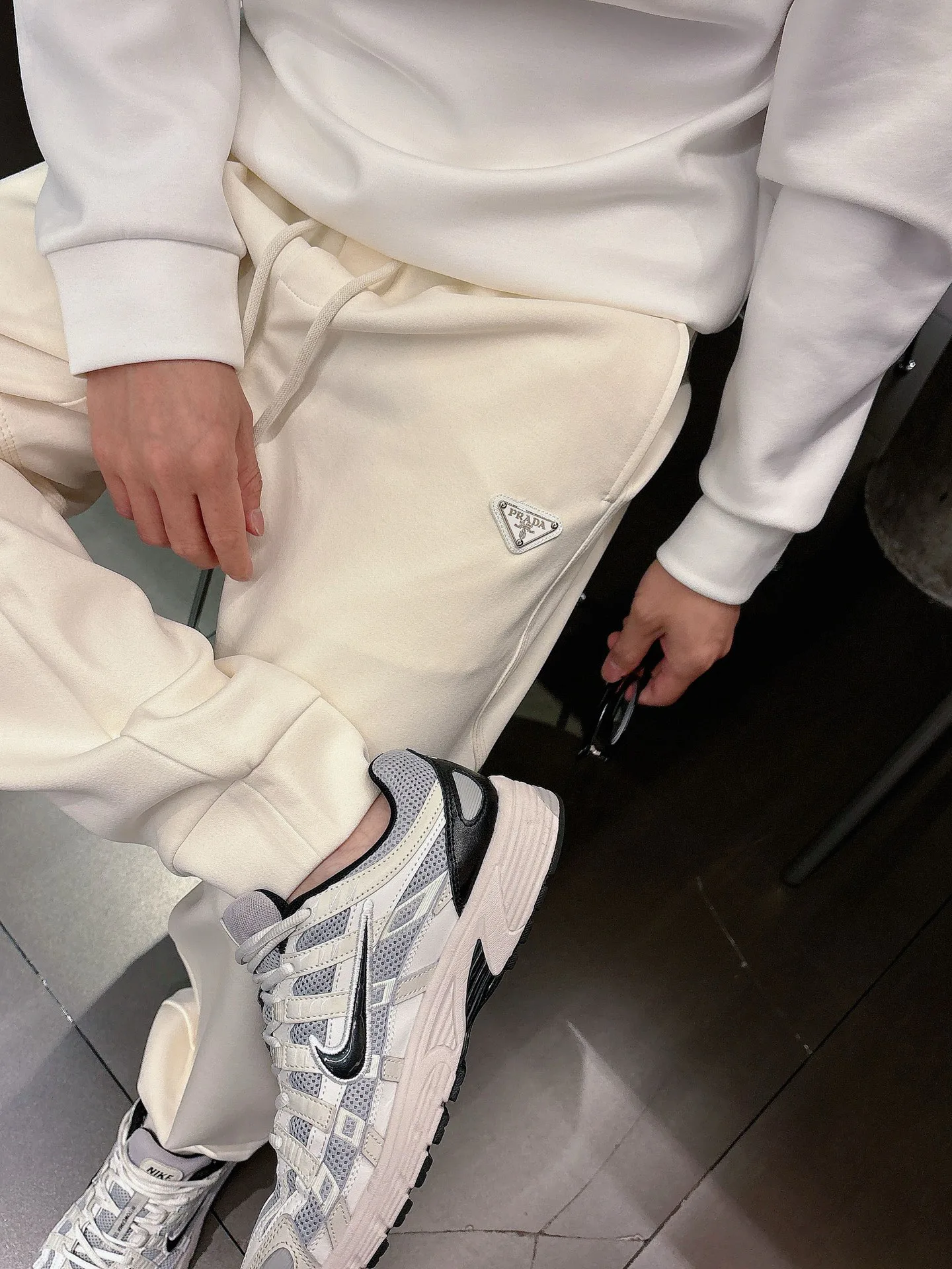 Men's Trousers PRADA 18399238