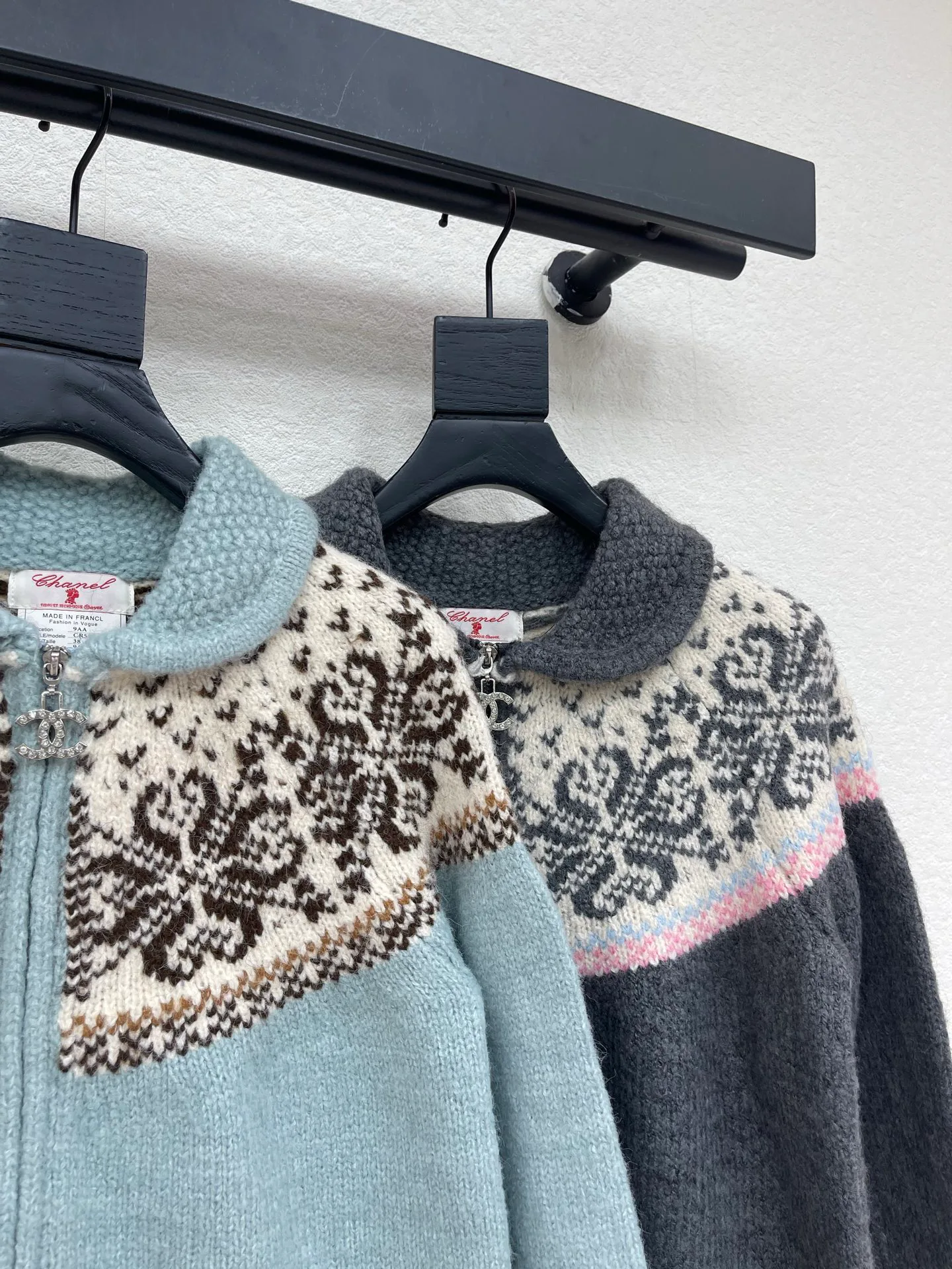 Women's Jumpers And Sweaters CHANEL 18031047