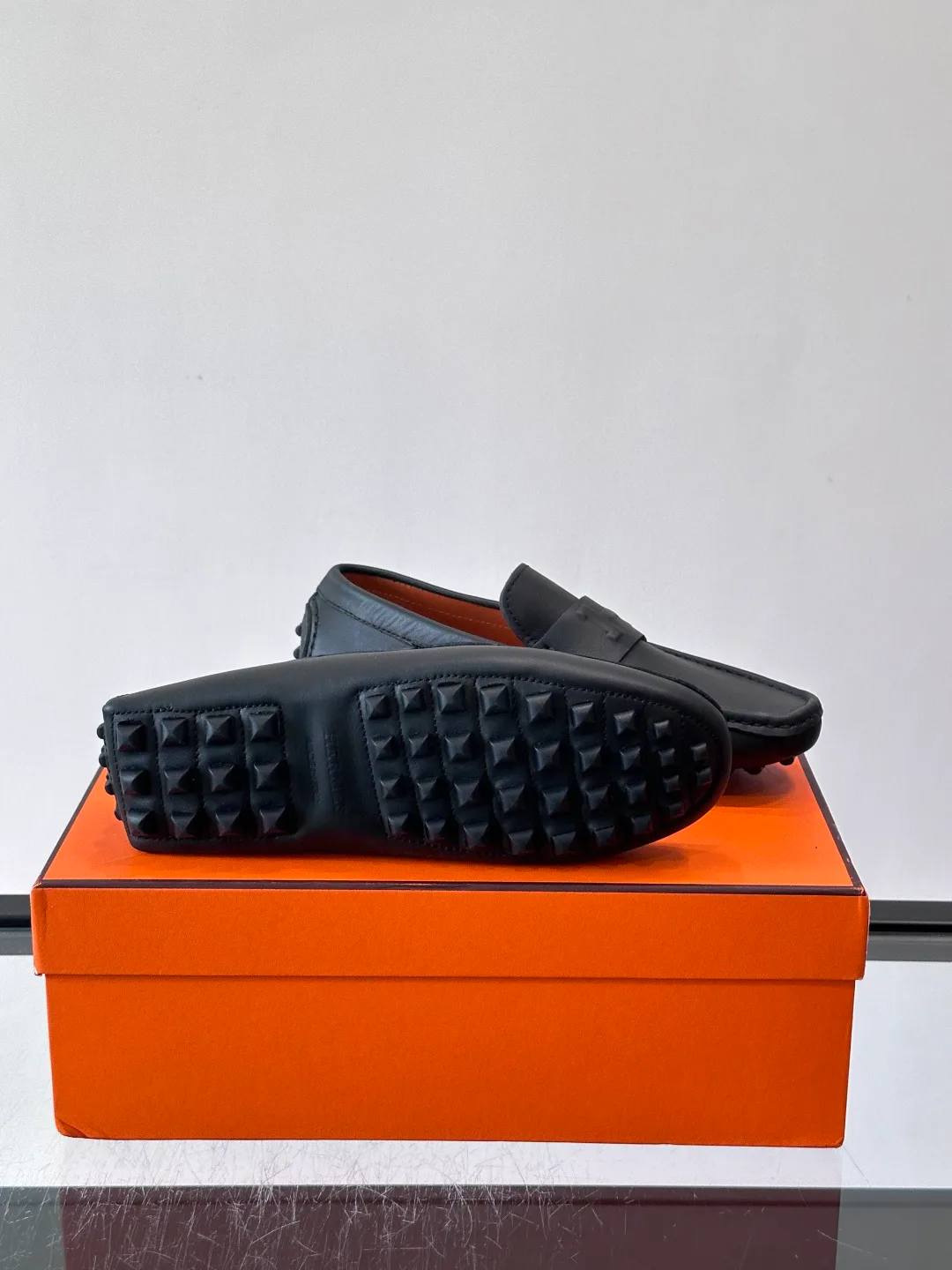 Men's Loafers And Dress Shoes HERMES 18102670