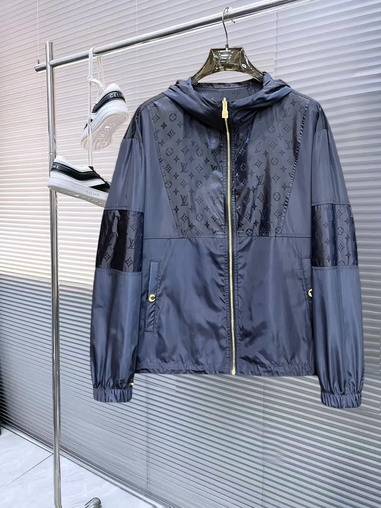 Men's Jackets And Down Jackets LOUIS VUITTON 17966719