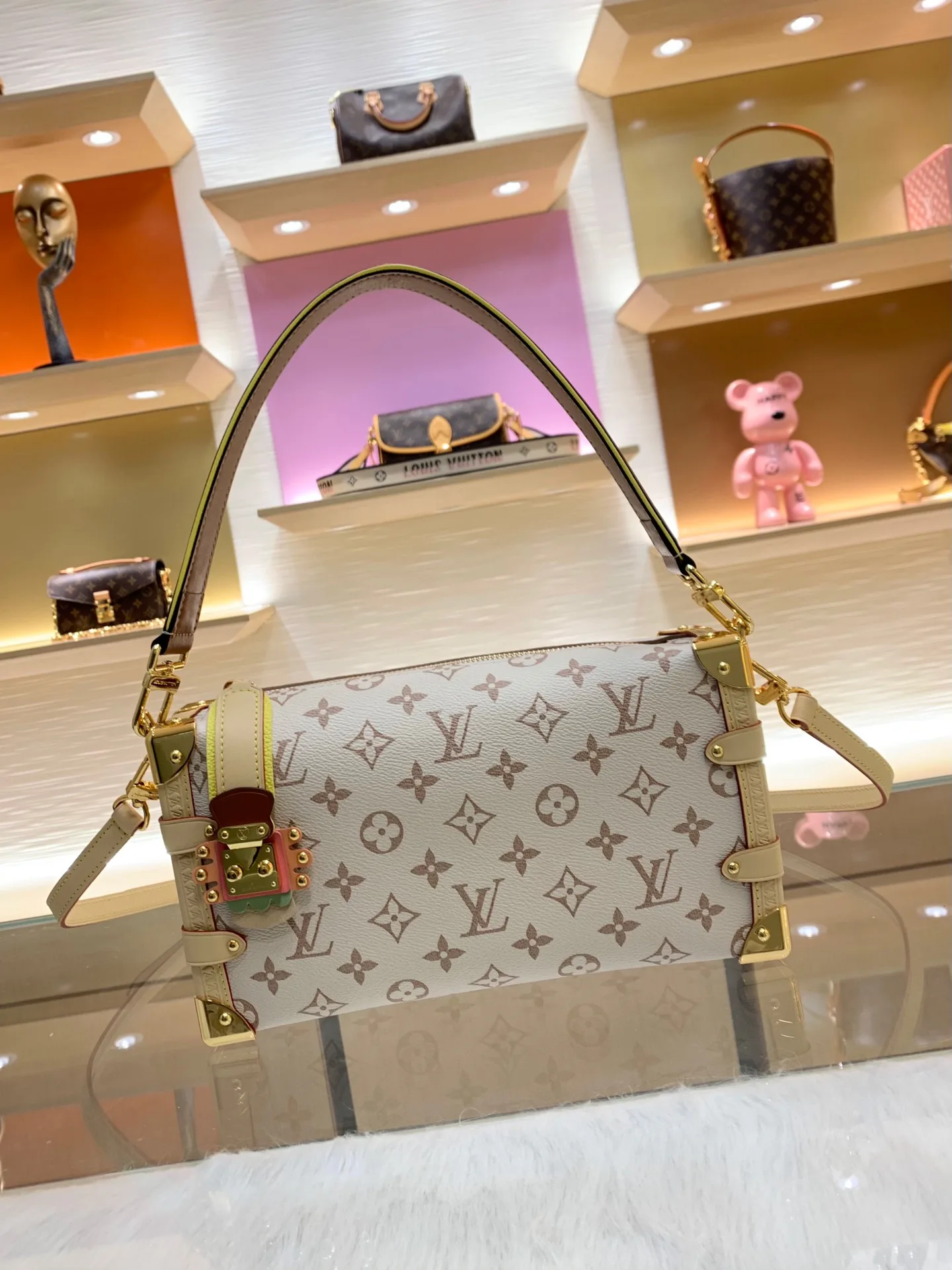 Women's Classic Handbags LOUIS VUITTON 17802508