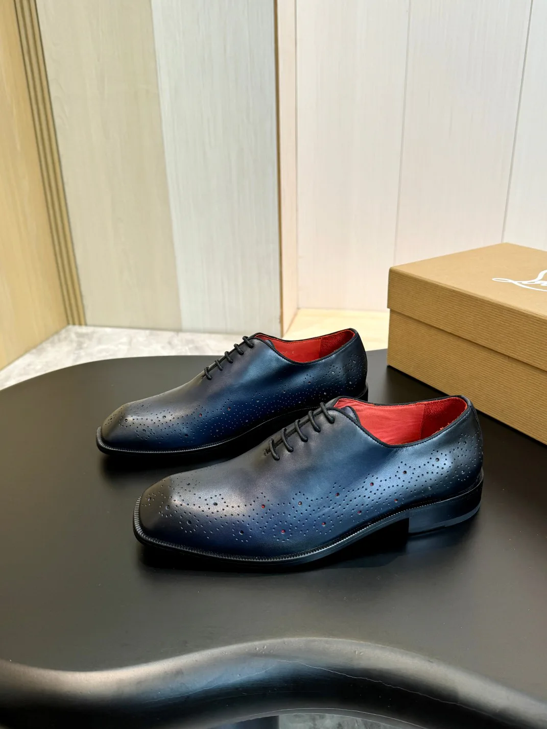 Men's Loafers And Dress Shoes CHRISTIAN LOUBOUTIN 18017885