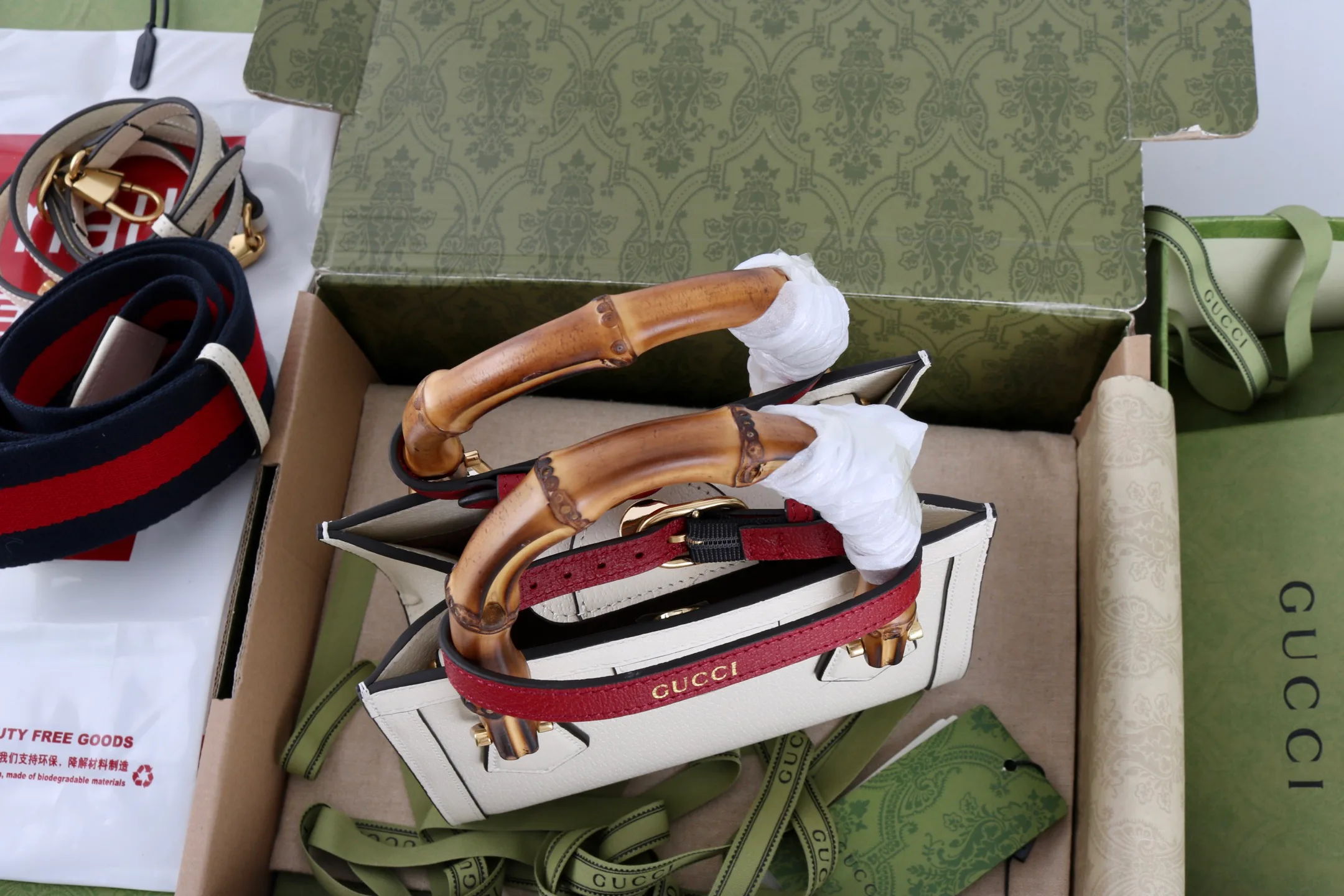 Women's Classic Handbags GUCCI 18004283