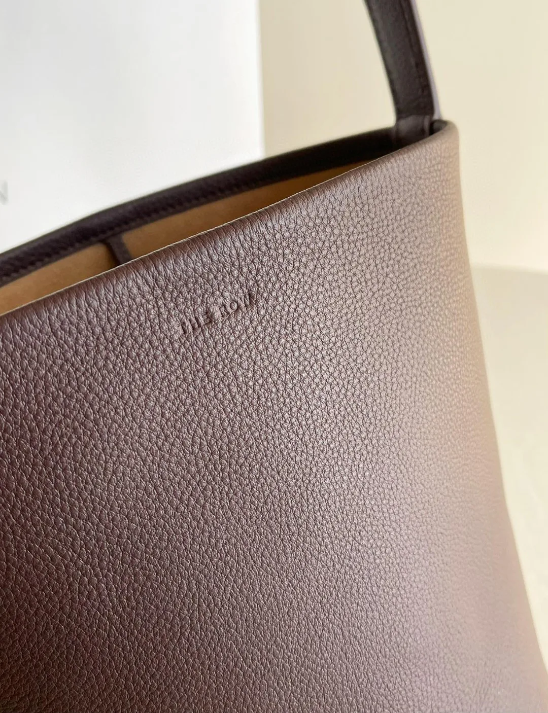 Women's Classic Handbags THE ROW 18070659