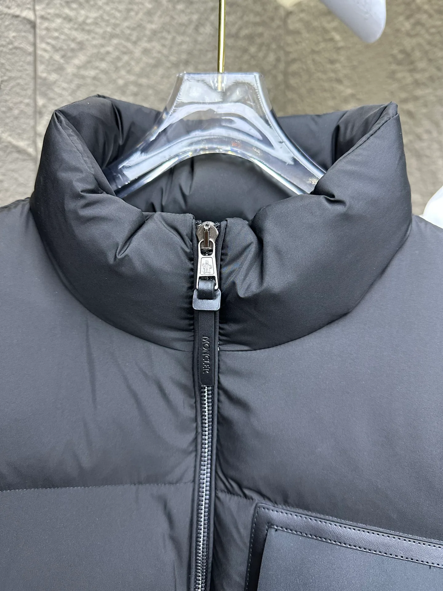Куртки И Пуховики Мужские Moncler 18600125