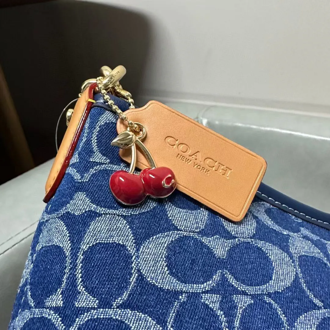 Women's Classic Handbags COACH 17961071