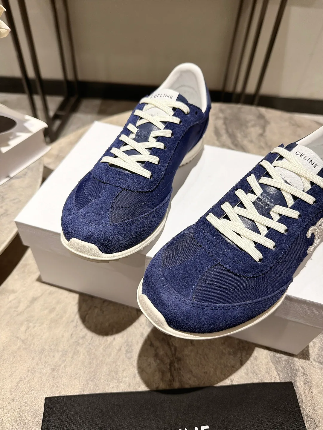 Women's Sneakers CELINE 18104792