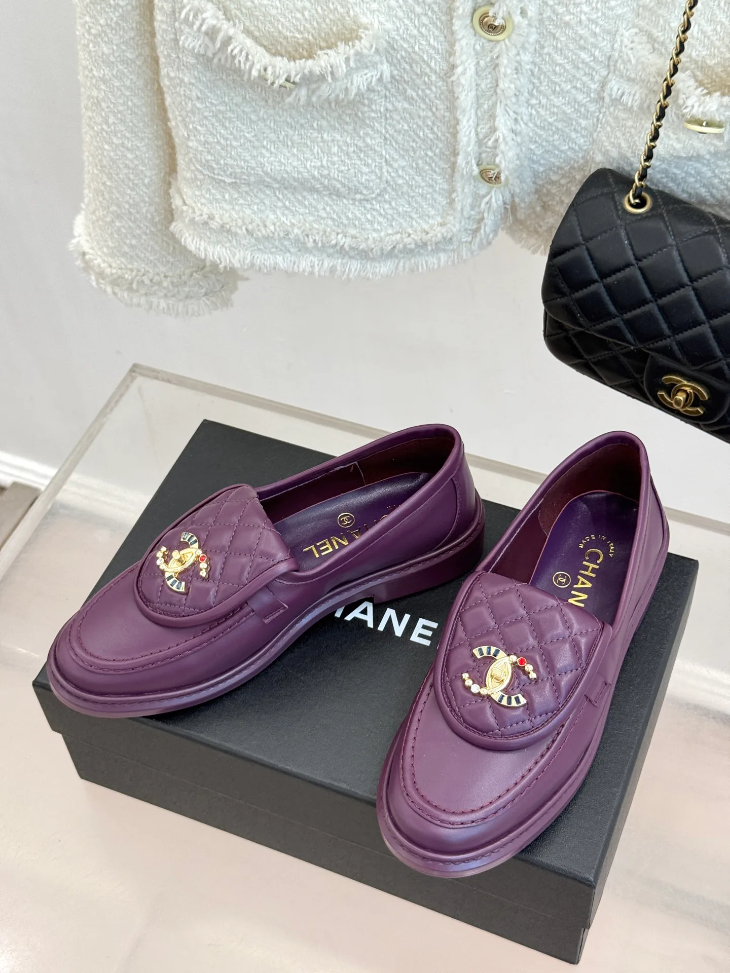 Women's Loafers And Moccasins CHANEL 17336060
