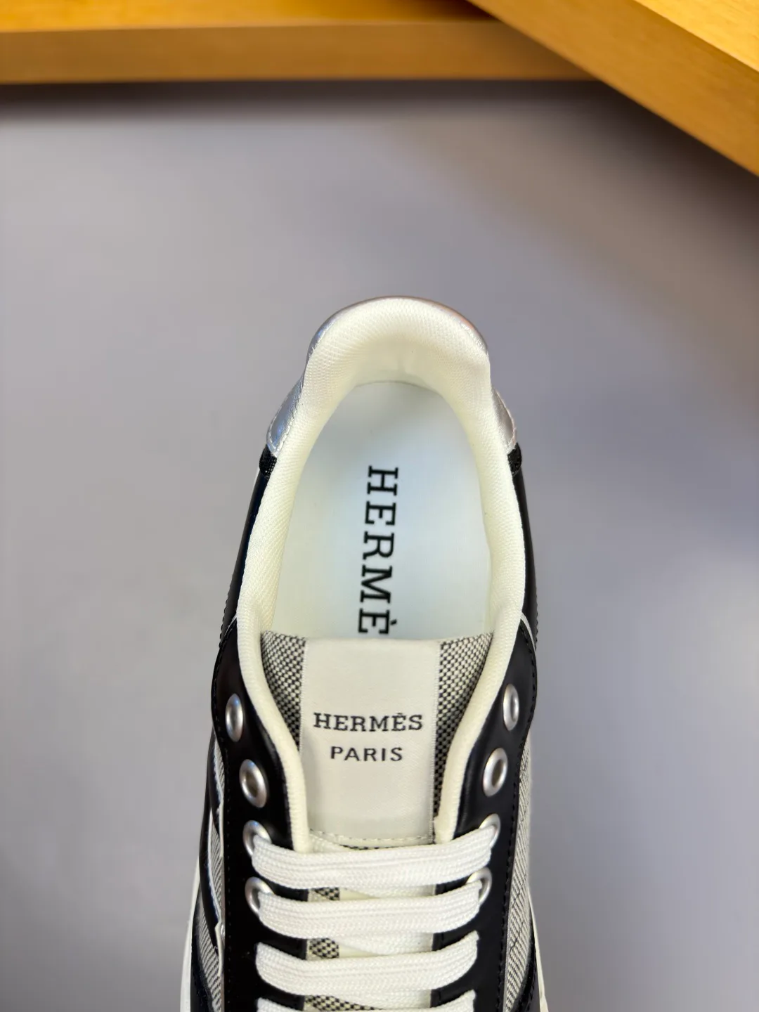 Men's Sneakers HERMES 18257066