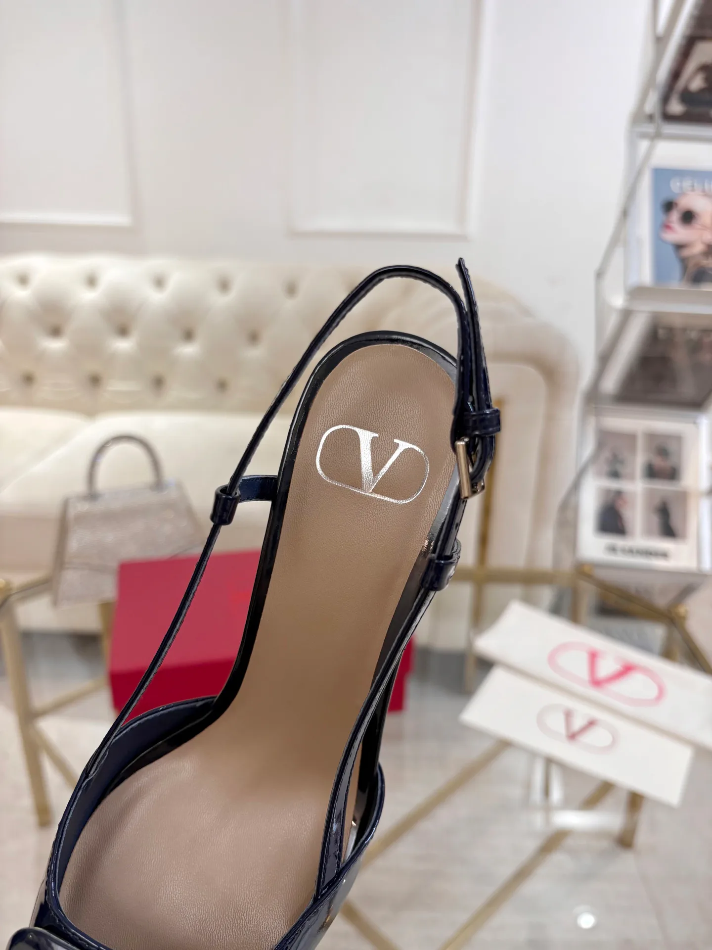 Women's Open-Toe Sandals VALENTINO 17843922