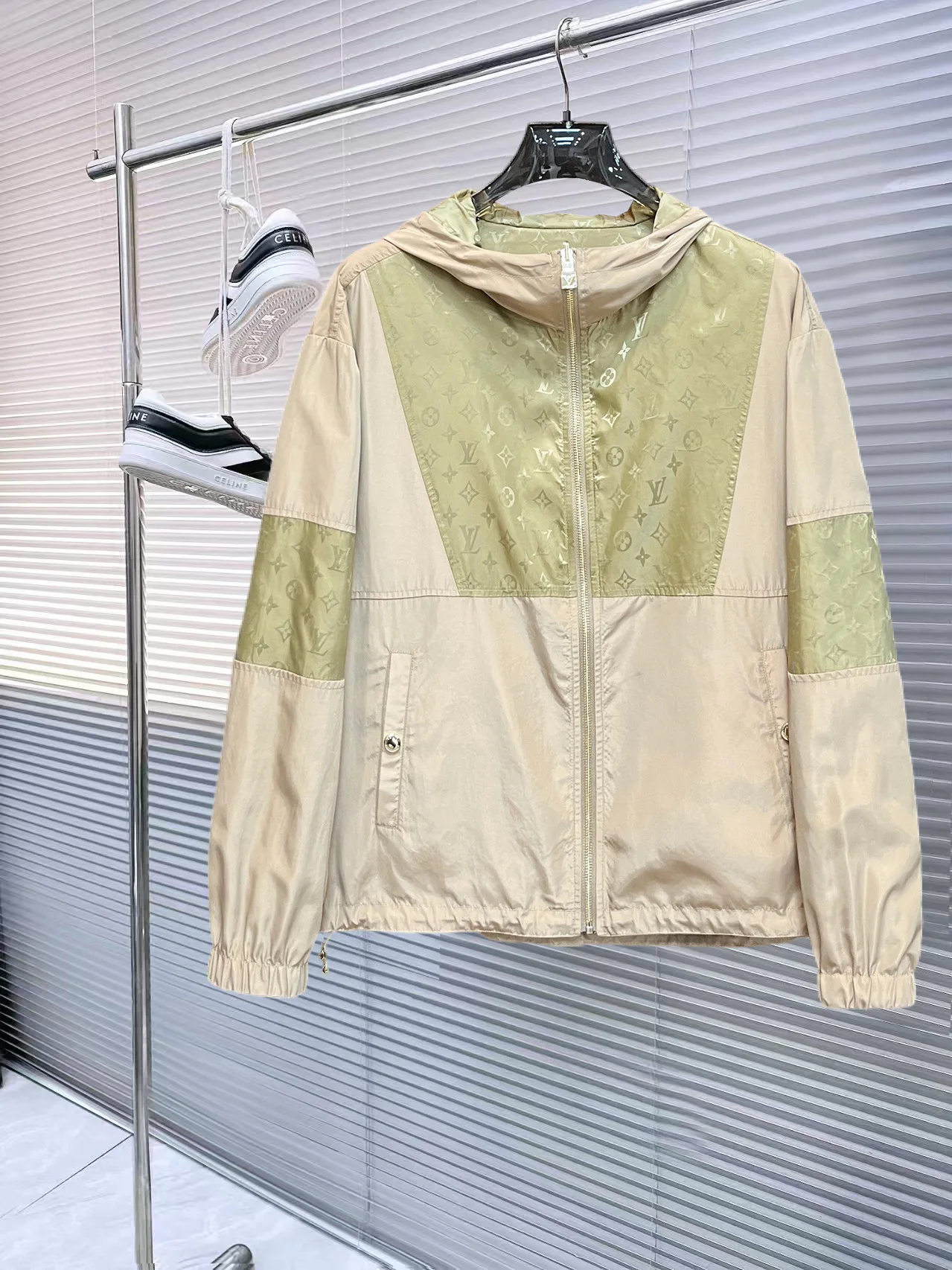 Men's Jackets And Down Jackets LOUIS VUITTON 17966718