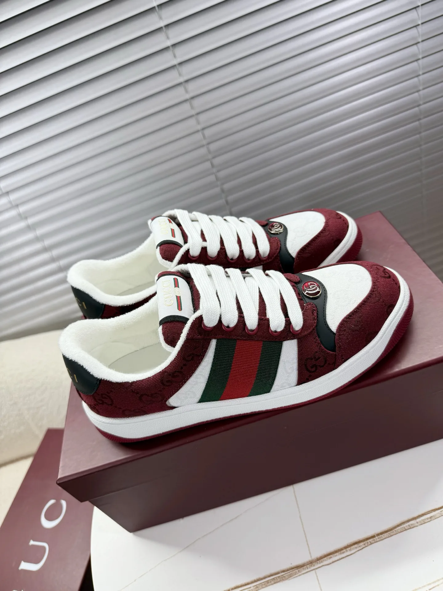 Women's Sneakers GUCCI 17451089