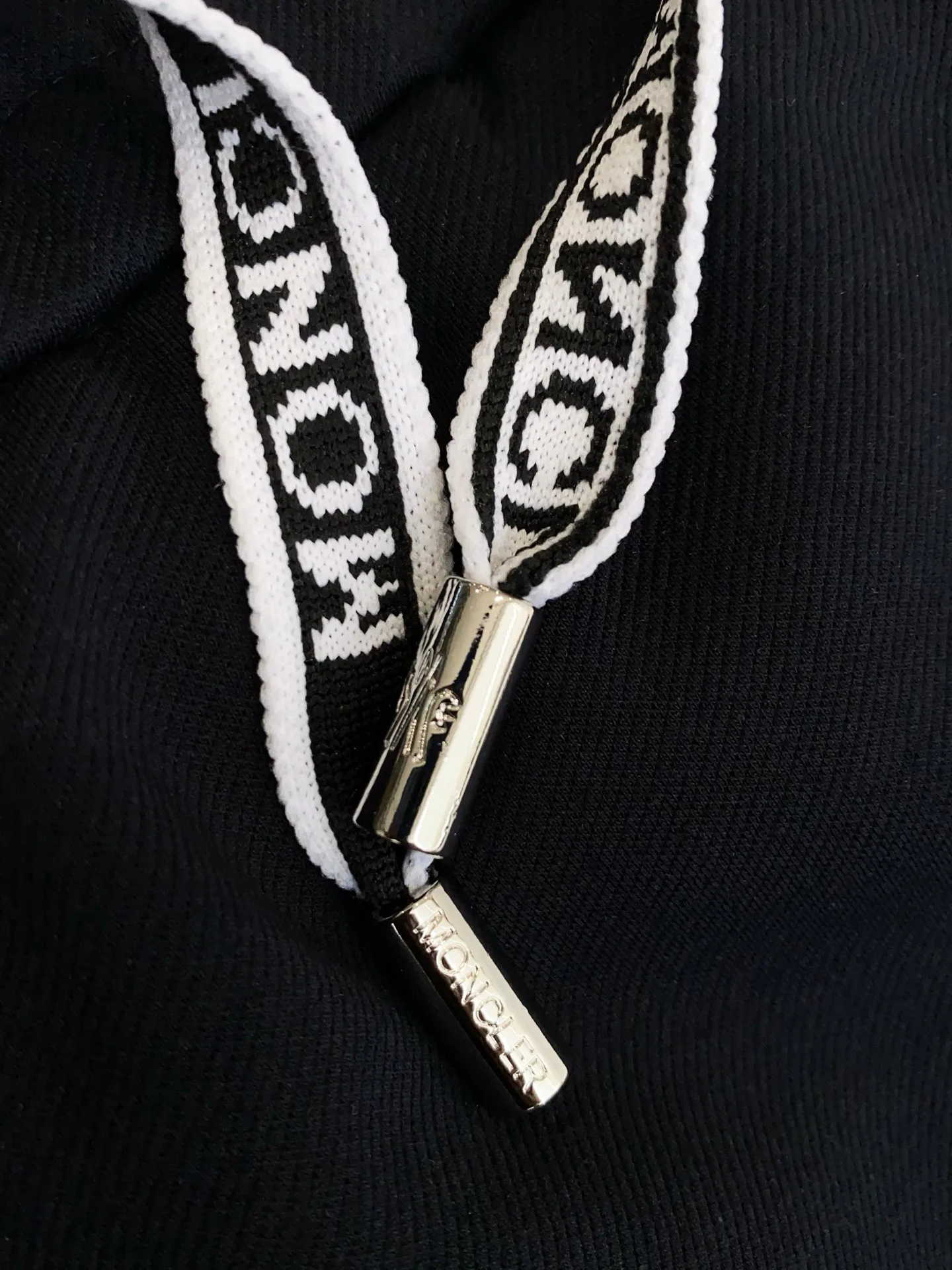 Men's Trousers MONCLER 17973352