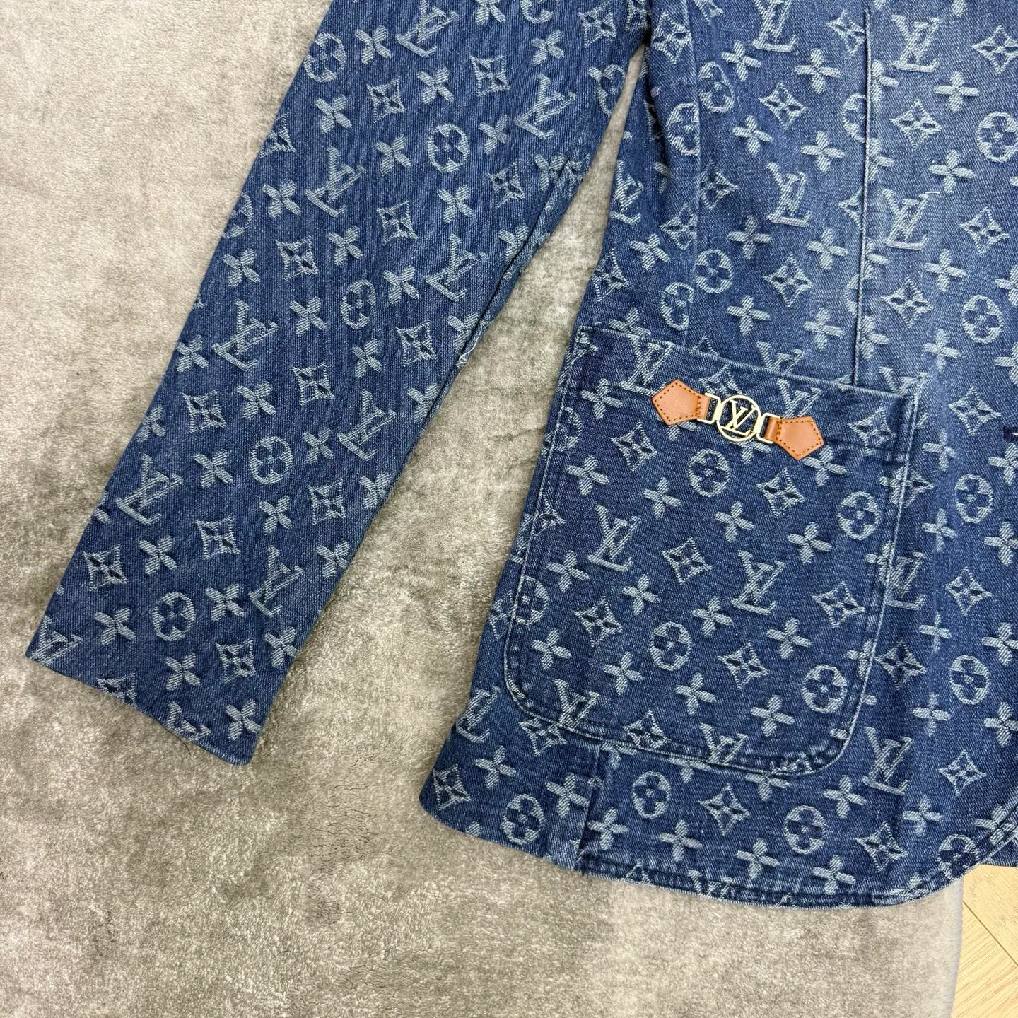 Women's Blazers LOUIS VUITTON 18348268
