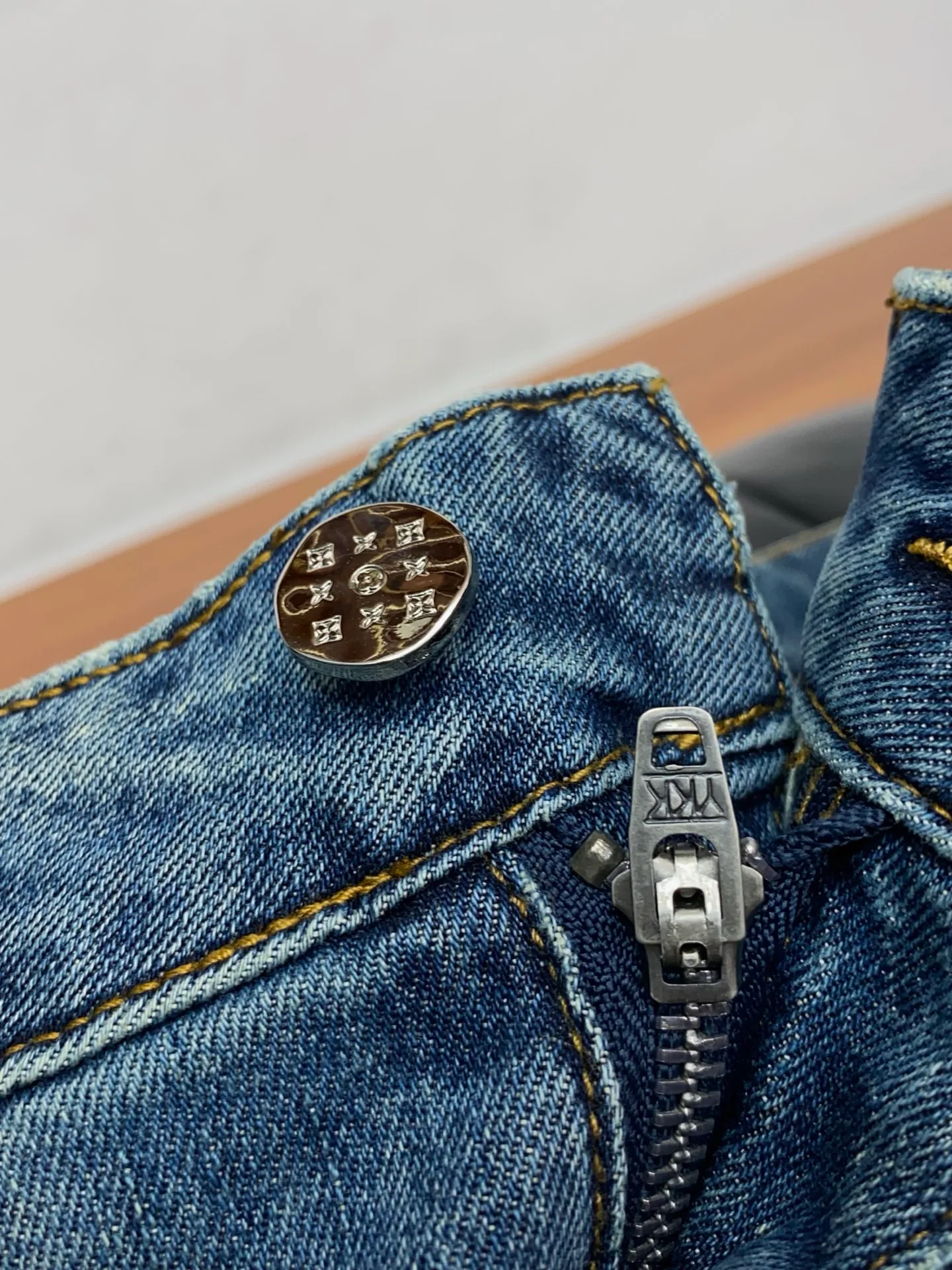 Men's Jeans LOUIS VUITTON 17510116