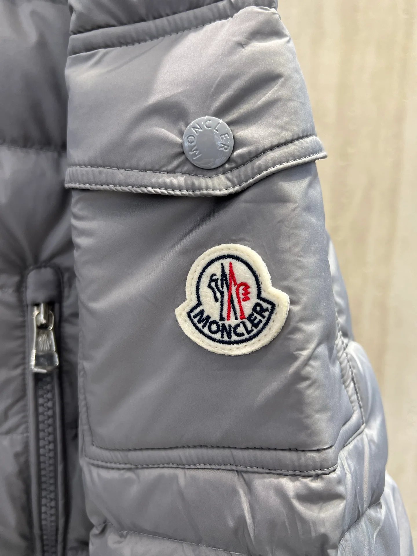 Куртки И Пуховики Мужские Moncler 18683913