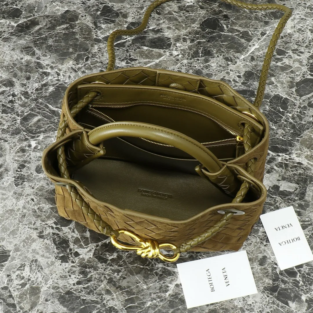 Women's Classic Handbags BOTTEGA VENETA 16879769