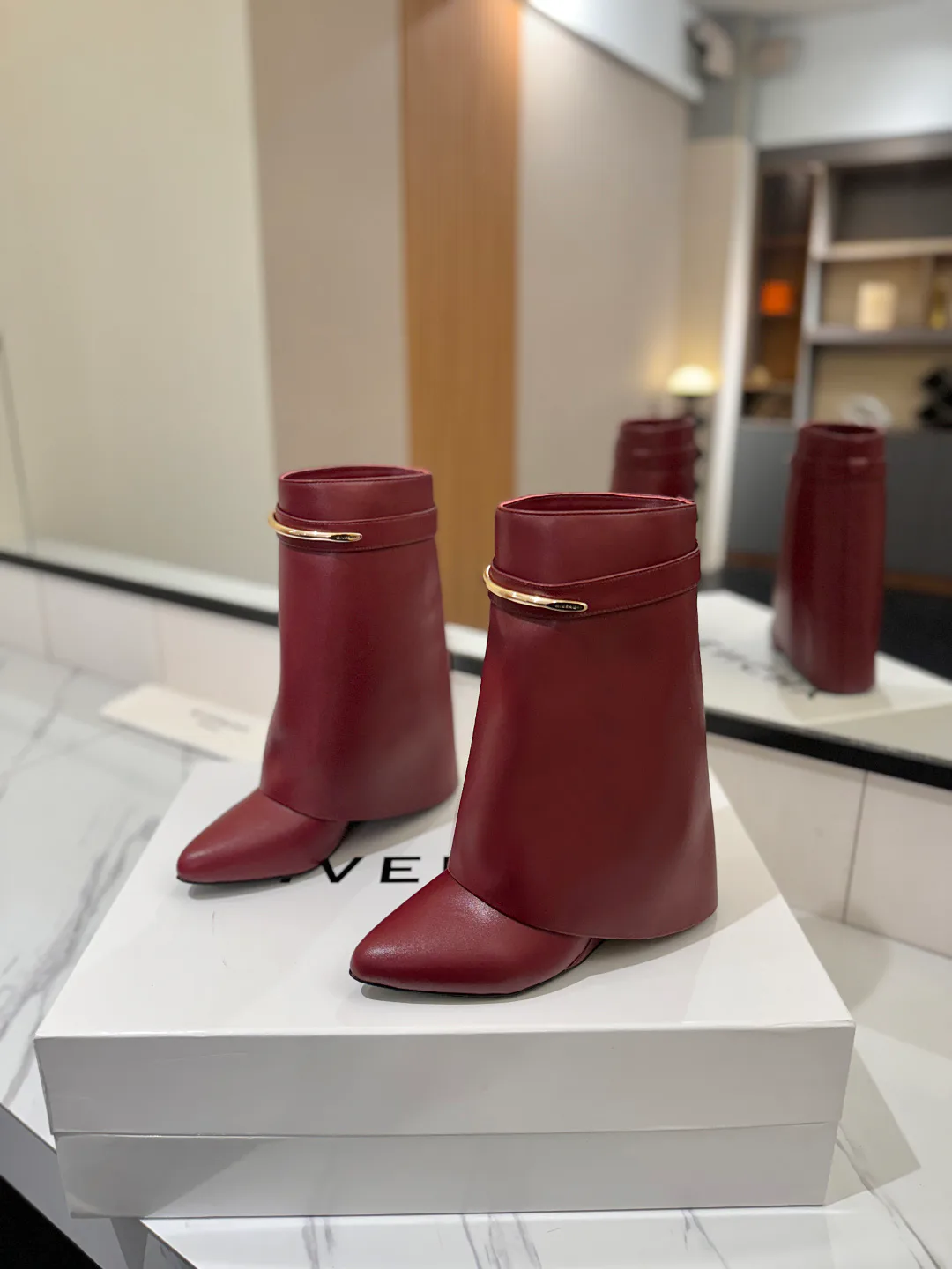 Women's Booties GIVENCHY 18134729