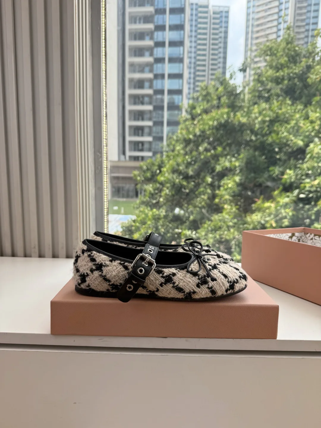 Women's Ballet Flats MIU MIU 18414294